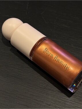 [NWT] Rare Beauty Positive Light Liquid Luminizer in Reveal